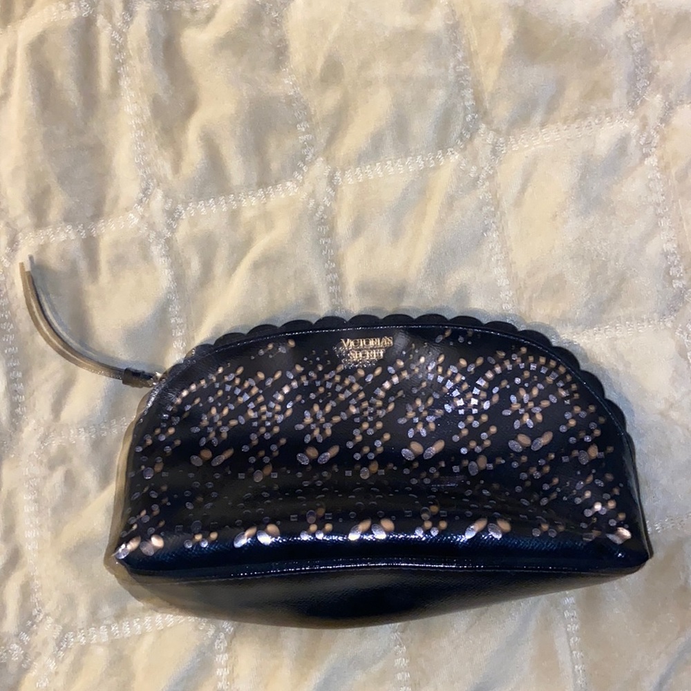 VS cosmetics bag